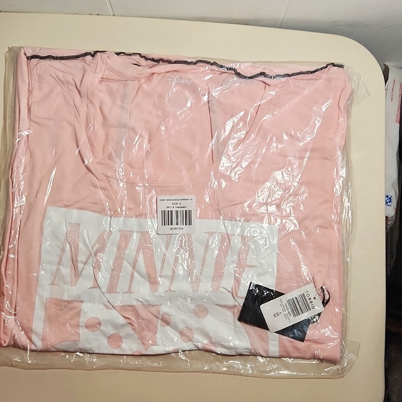 ❤️NWT VINTAGE TORRID TOP - MINNIE MICKEY MOUSE SUPER SOFT SHORT SLEEVE SLEEP TEE - Picture 8 of 14